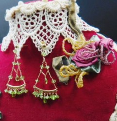 14kt green drop ears main c